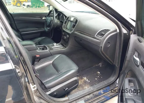 2015 Chrysler 300 Limited from USA, damaged, VIN 2C3CCARG6FH892211